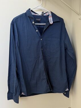 Van Heusen Men's Navy Blue Button Down Shirt, size L